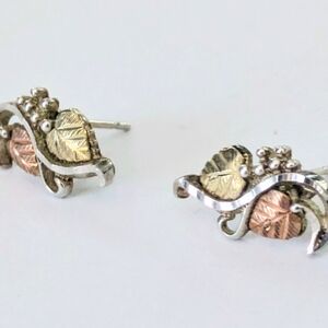 BLACK HILLS GOLD Tri-color STERLING & 12k Grapes and Leaves Stud Earrings
